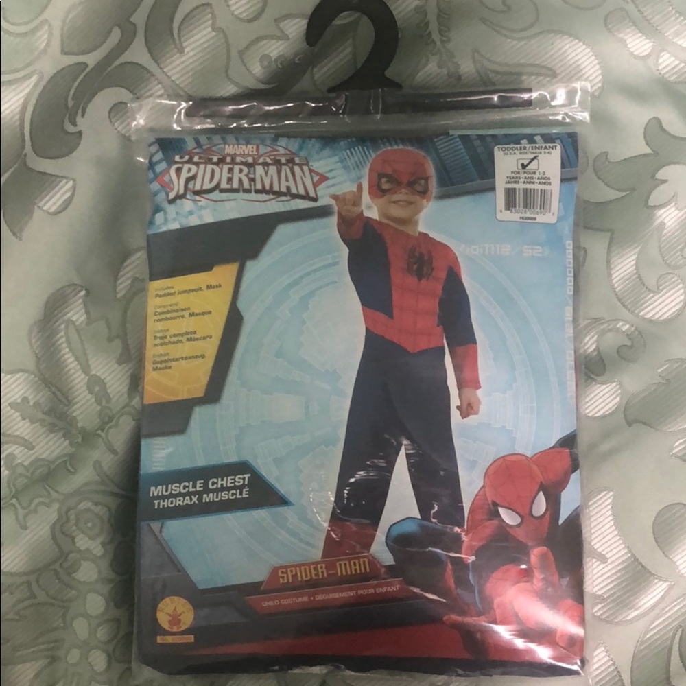 BRAND NEW!!! MARVEL ULTIMATE SPIDER MAN COSTUME